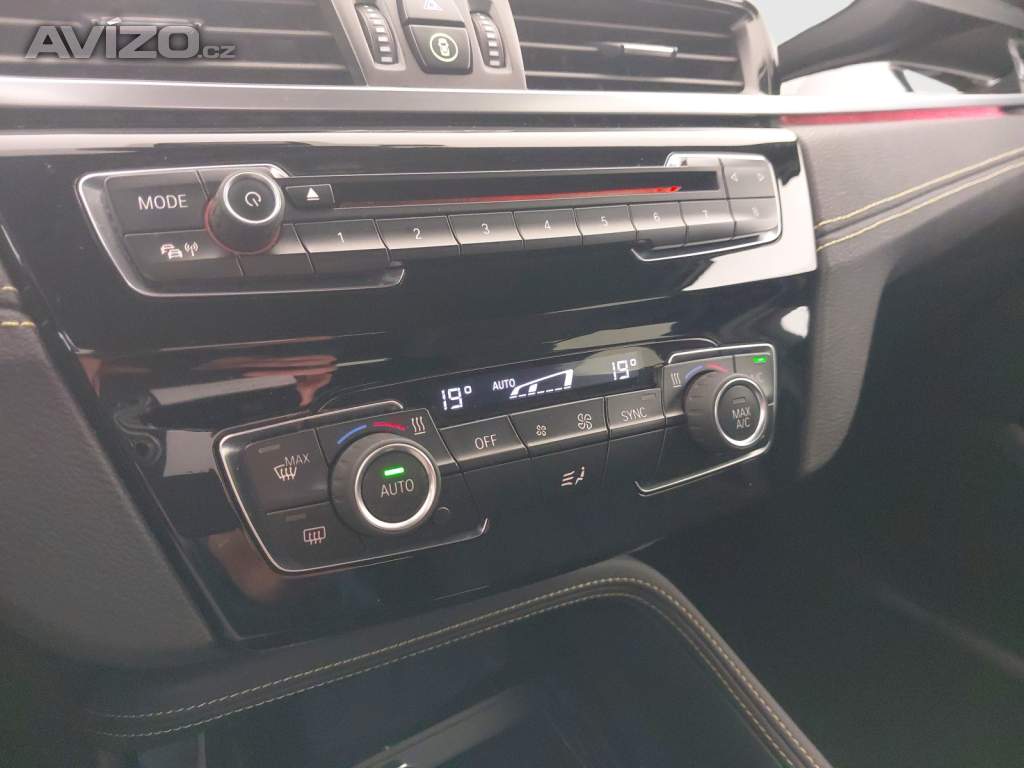 Foto inzerátu BMW X2 sDrive18d