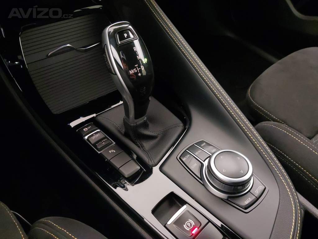 Foto inzerátu BMW X2 sDrive18d