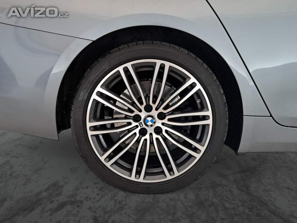 Foto inzerátu BMW 5 530d xDrive