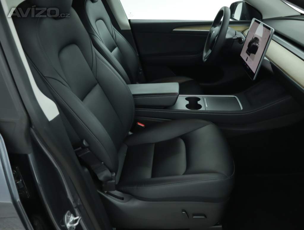 Foto inzerátu Tesla Model Y Long Range AWD 79kWh