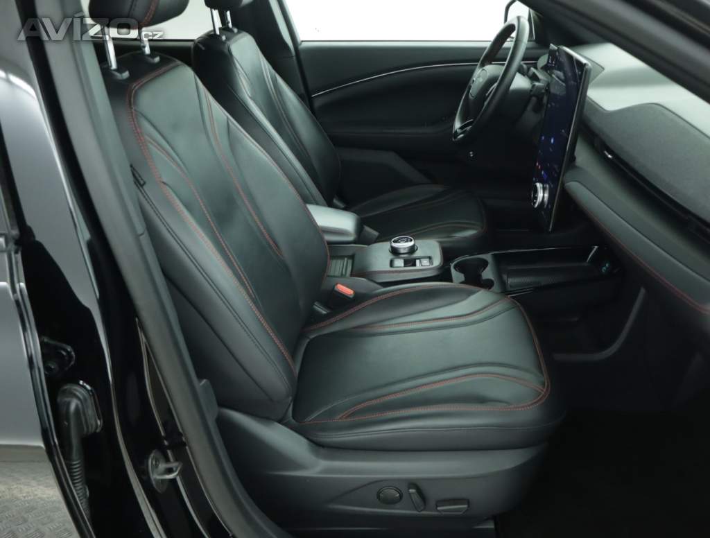 Foto inzerátu Ford Mustang Mach-E Standard Range AWD
