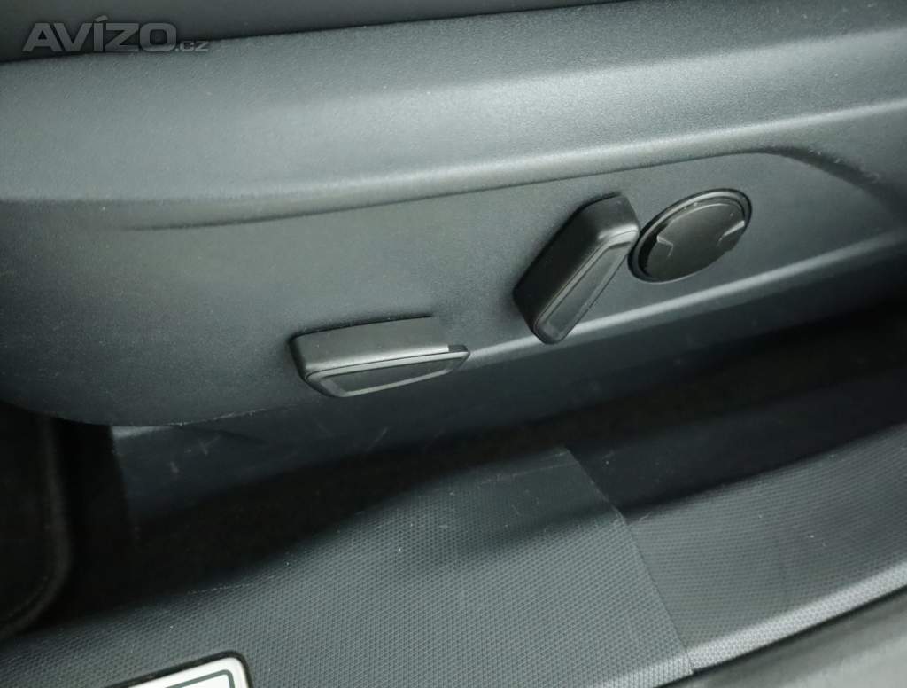 Foto inzerátu Ford Mustang Mach-E Standard Range AWD