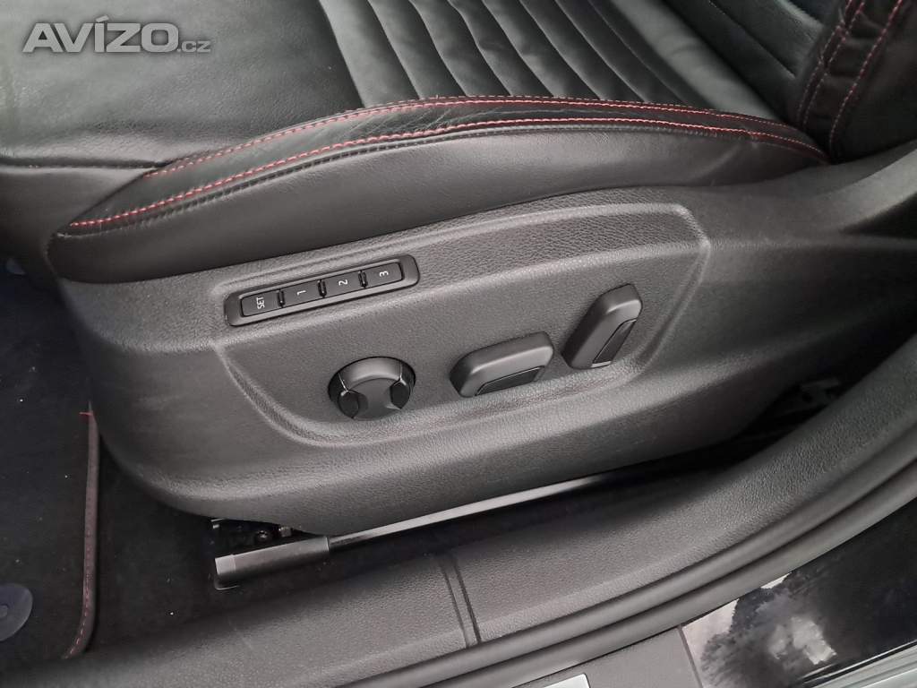 Foto inzerátu Skoda Octavia RS 2.0 TSI