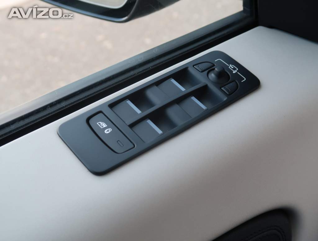 Foto inzerátu Land Rover Discovery Sport D165