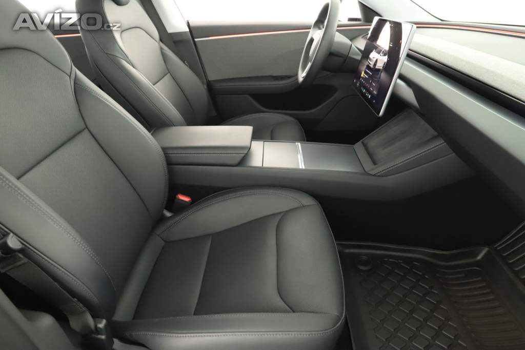 Foto inzerátu Tesla Model 3 Standard Range LFP
