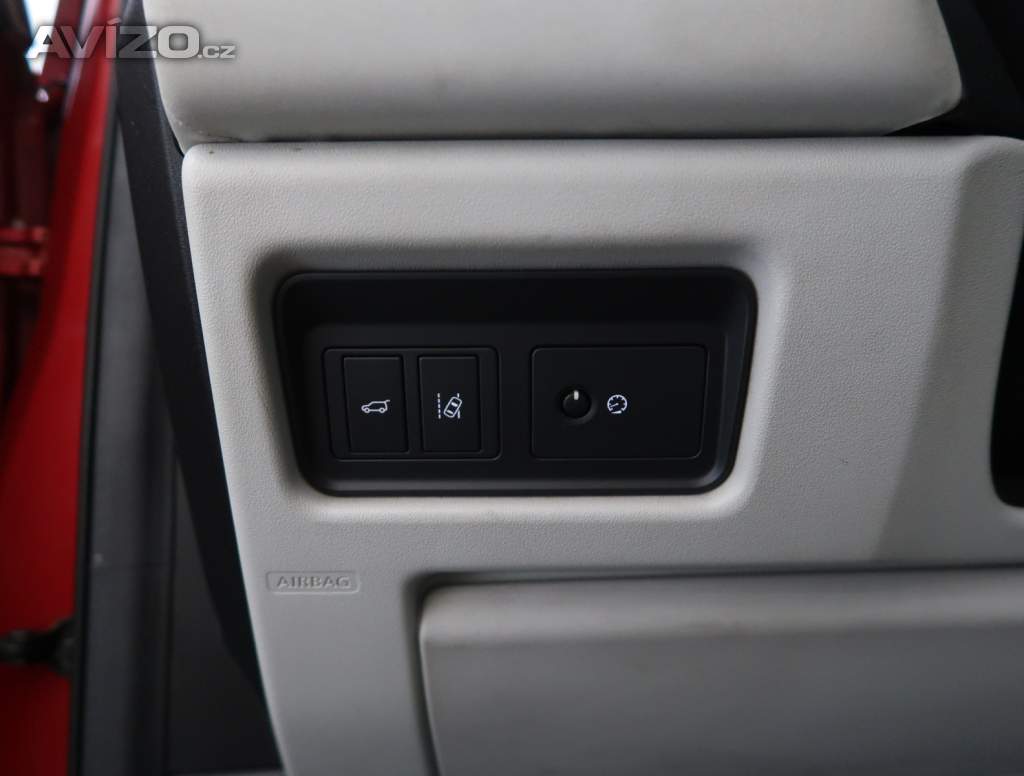 Foto inzerátu Land Rover Discovery Sport TD4
