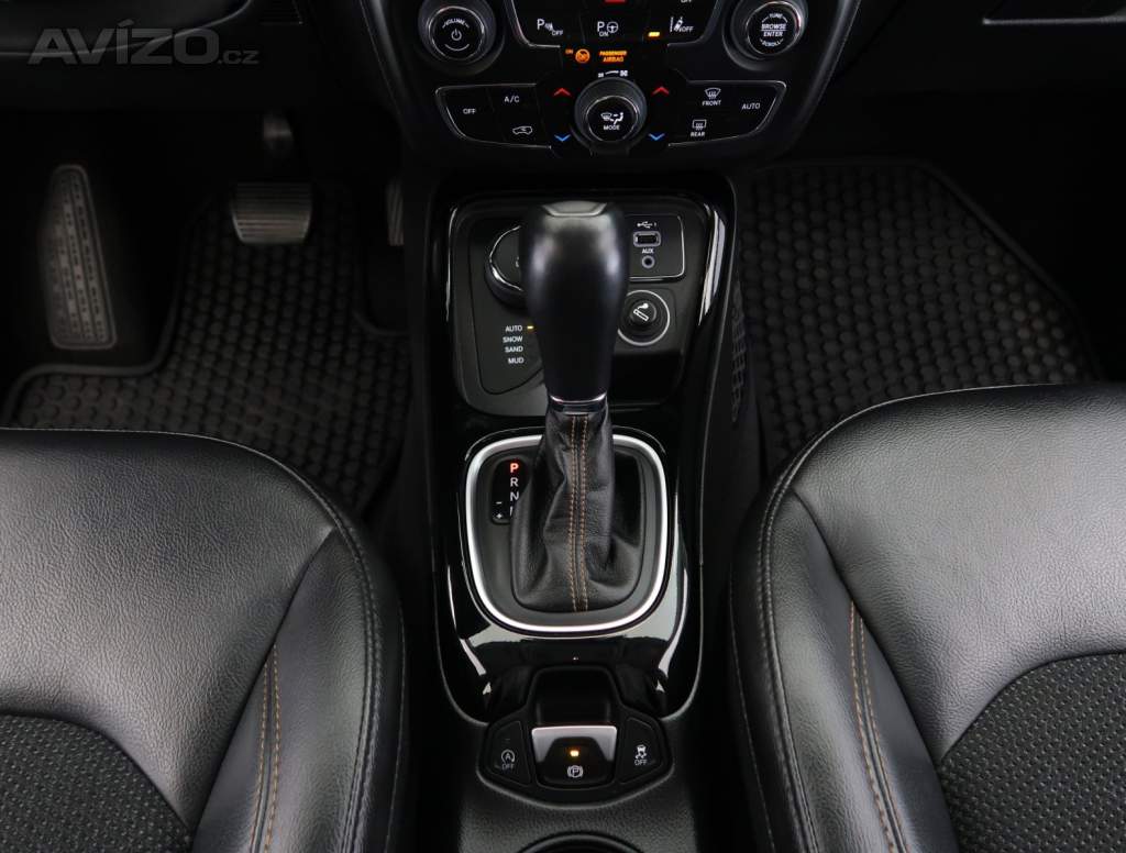 Foto inzerátu Jeep Compass 1.4 MultiAir