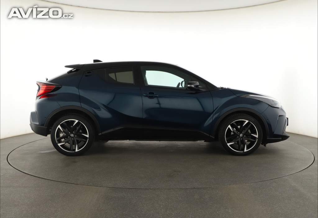 Foto inzerátu Toyota C-HR 2.0 Hybrid