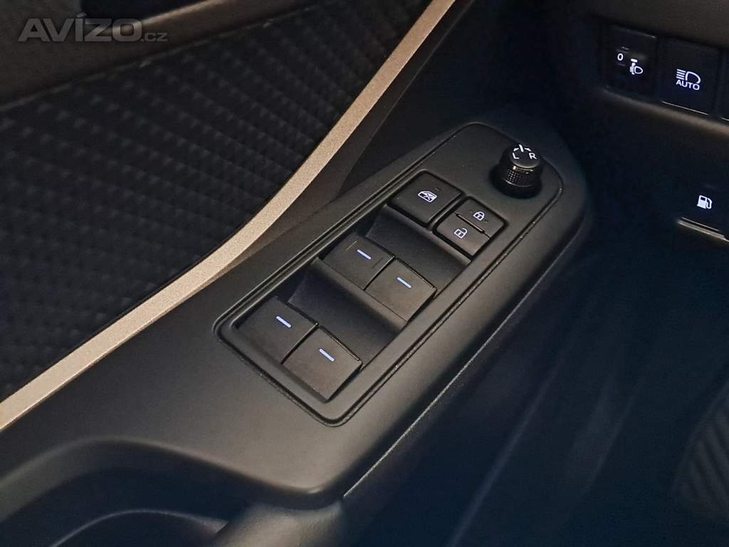 Foto inzerátu Toyota C-HR 1.8 Hybrid