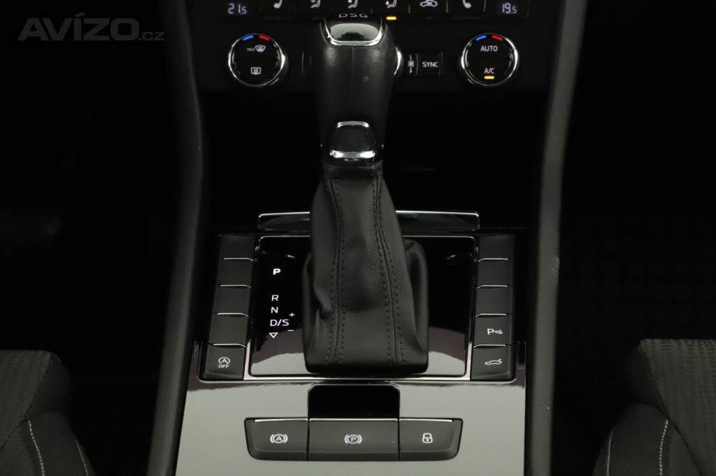 Foto inzerátu Skoda Superb 1.8 TSI