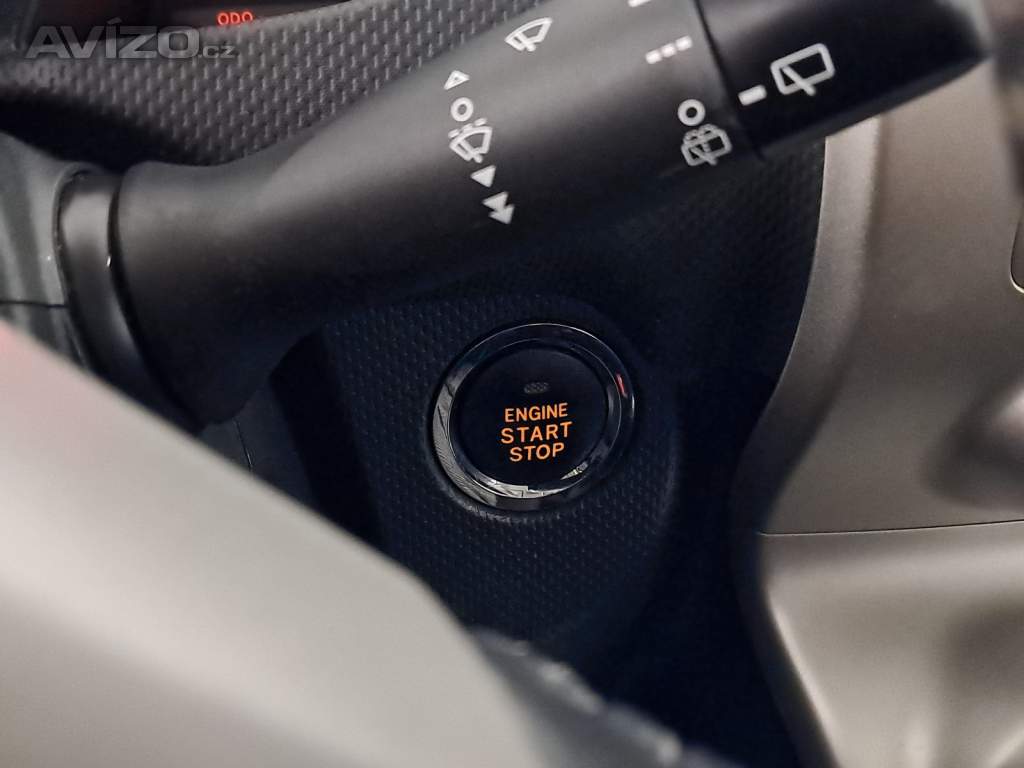 Foto inzerátu Toyota Urban Cruiser 1.33 Dual VVT-i