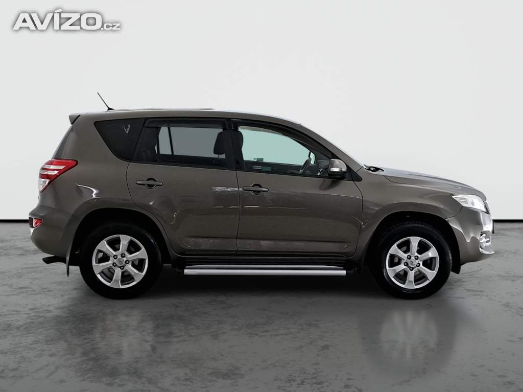 Foto inzerátu Toyota RAV 4 2.0 VVT-i