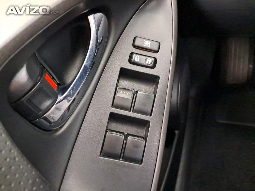 Foto inzerátu Toyota RAV 4 2.0 VVT-i