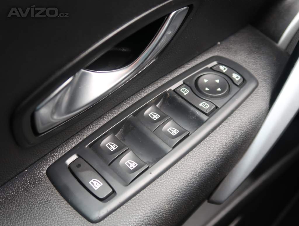 Foto inzerátu Renault Fluence 1.6 16V