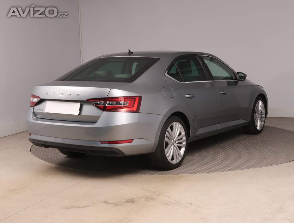 Foto inzerátu Skoda Superb 2.0 TDI