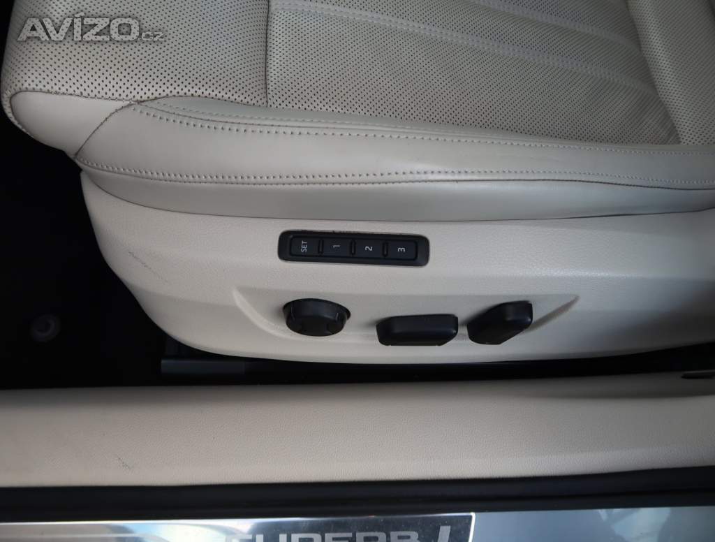 Foto inzerátu Skoda Superb 2.0 TDI