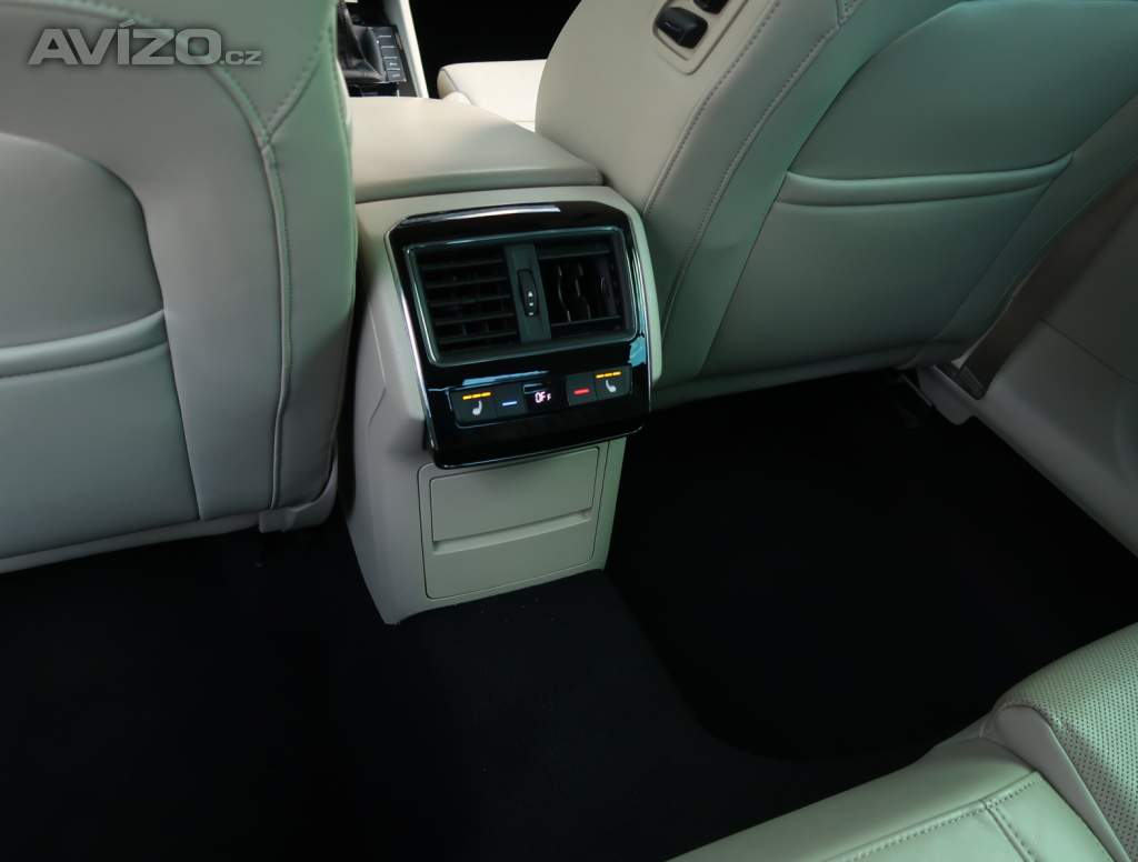 Foto inzerátu Skoda Superb 2.0 TDI