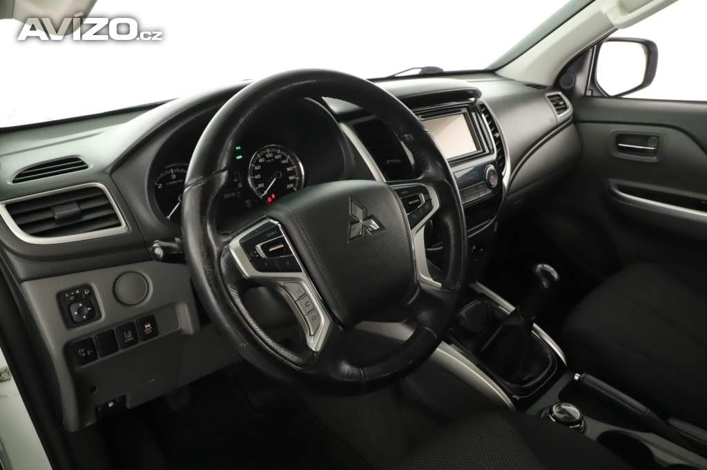 Foto inzerátu Mitsubishi L200 2.4 DI-D