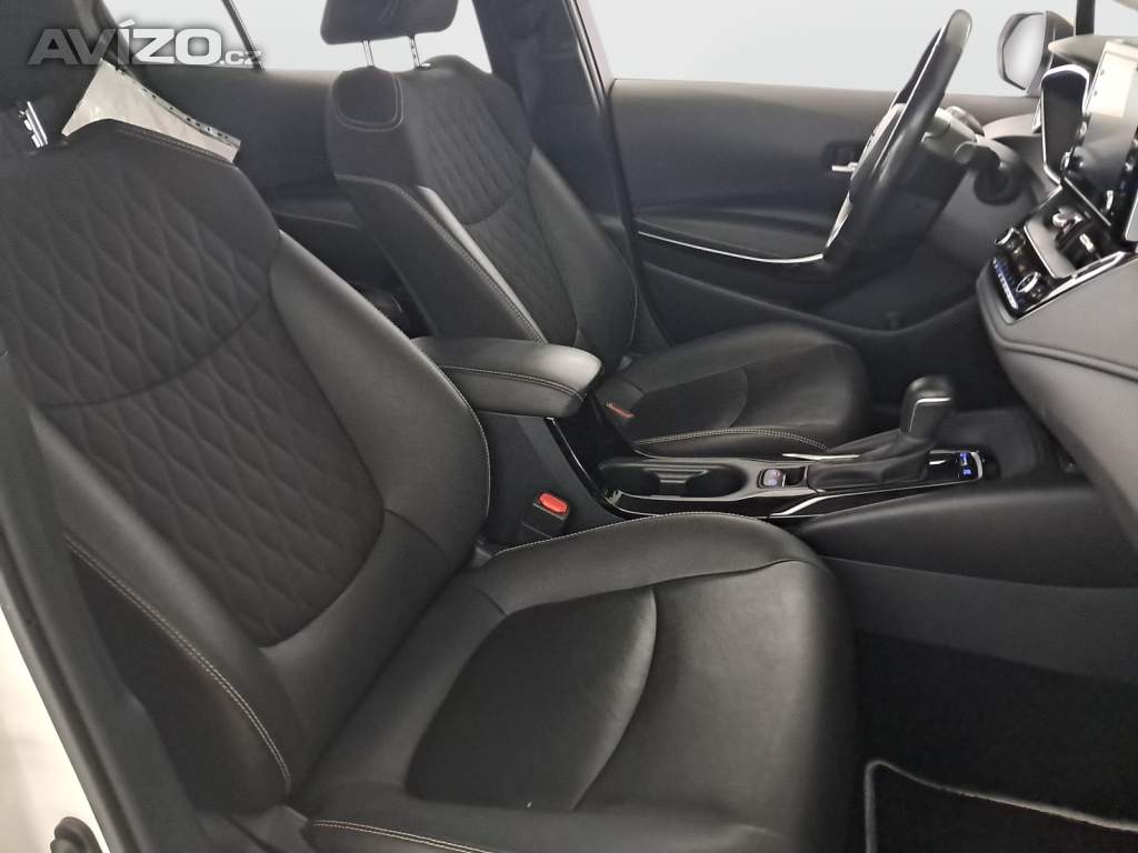 Foto inzerátu Toyota Corolla 1.8 Hybrid