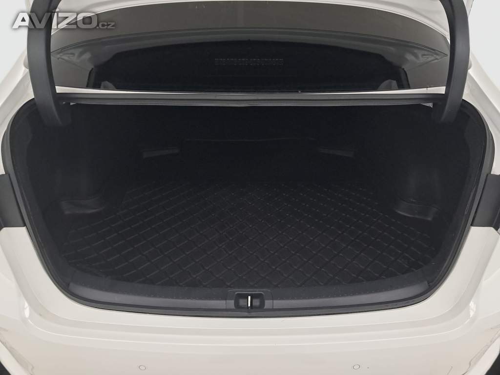 Foto inzerátu Toyota Corolla 1.8 Hybrid