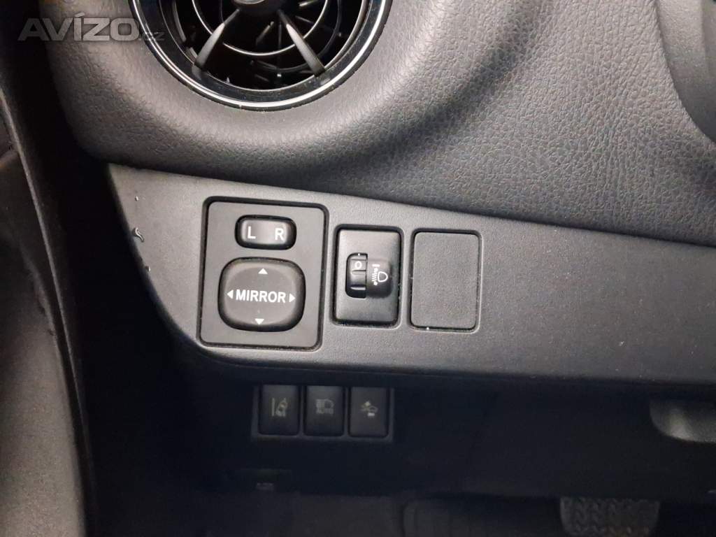 Foto inzerátu Toyota Yaris 1.5 Dual VVT-i