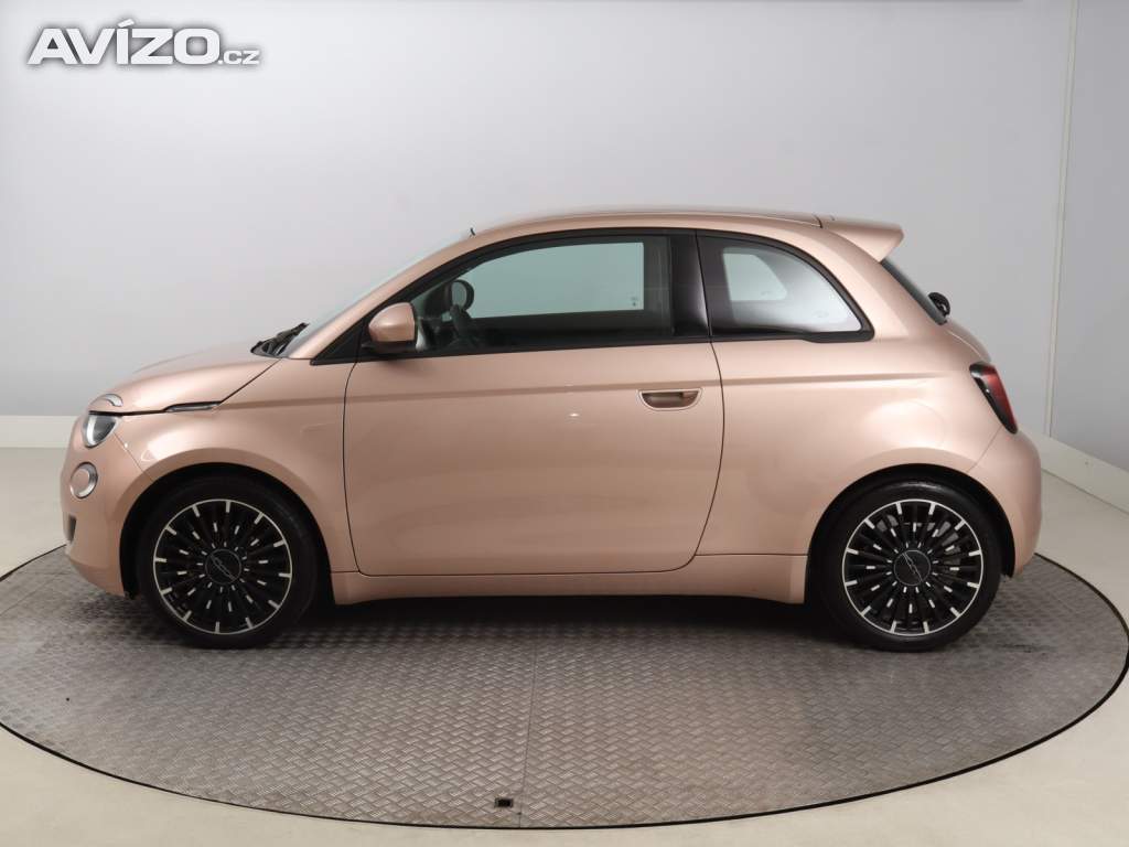 Foto inzerátu Fiat 500e 24 kWh