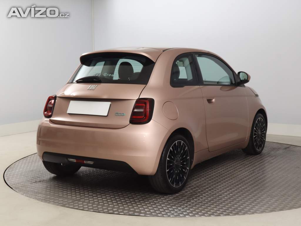 Foto inzerátu Fiat 500e 24 kWh