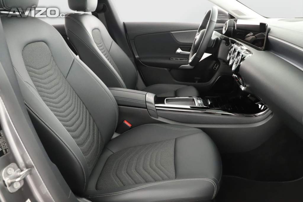 Foto inzerátu Mercedes CLA 200