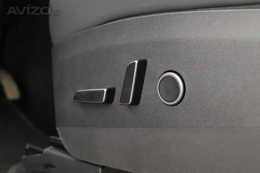 Foto inzerátu Tesla Model Y Long Range AWD 79kWh