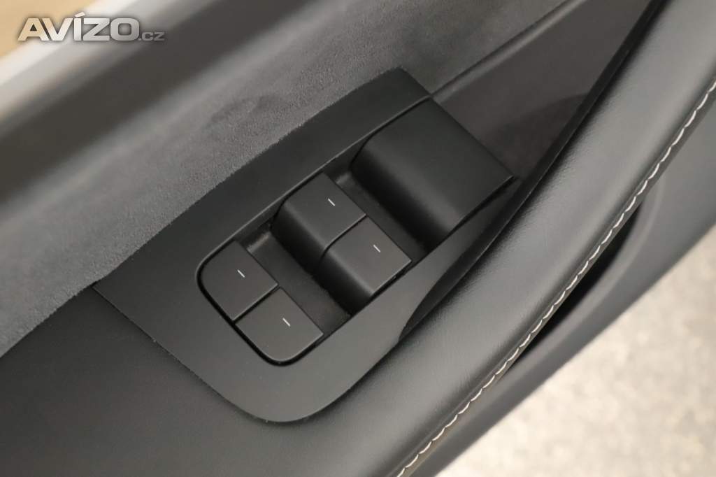 Foto inzerátu Tesla Model Y Long Range AWD 79kWh