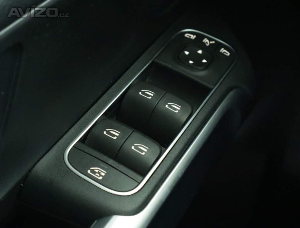 Foto inzerátu Mercedes EQB EQB 250