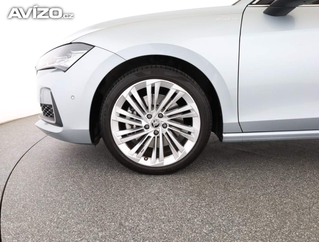 Foto inzerátu Skoda Superb 2.0 TSI