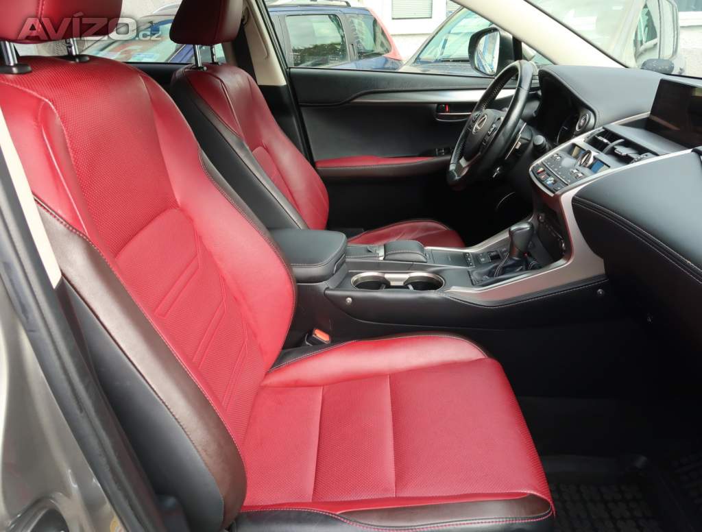 Foto inzerátu Lexus NX 300h