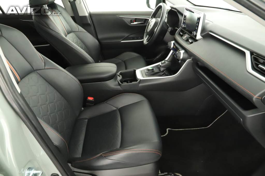 Foto inzerátu Toyota RAV 4 2.5 Hybrid
