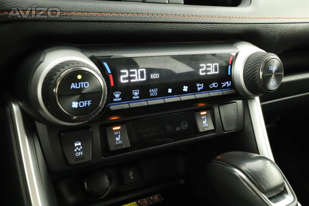 Foto inzerátu Toyota RAV 4 2.5 Hybrid
