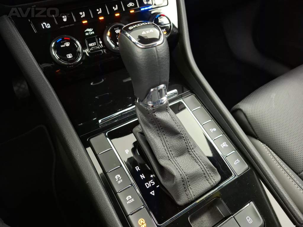 Foto inzerátu Skoda Superb 2.0 TDI