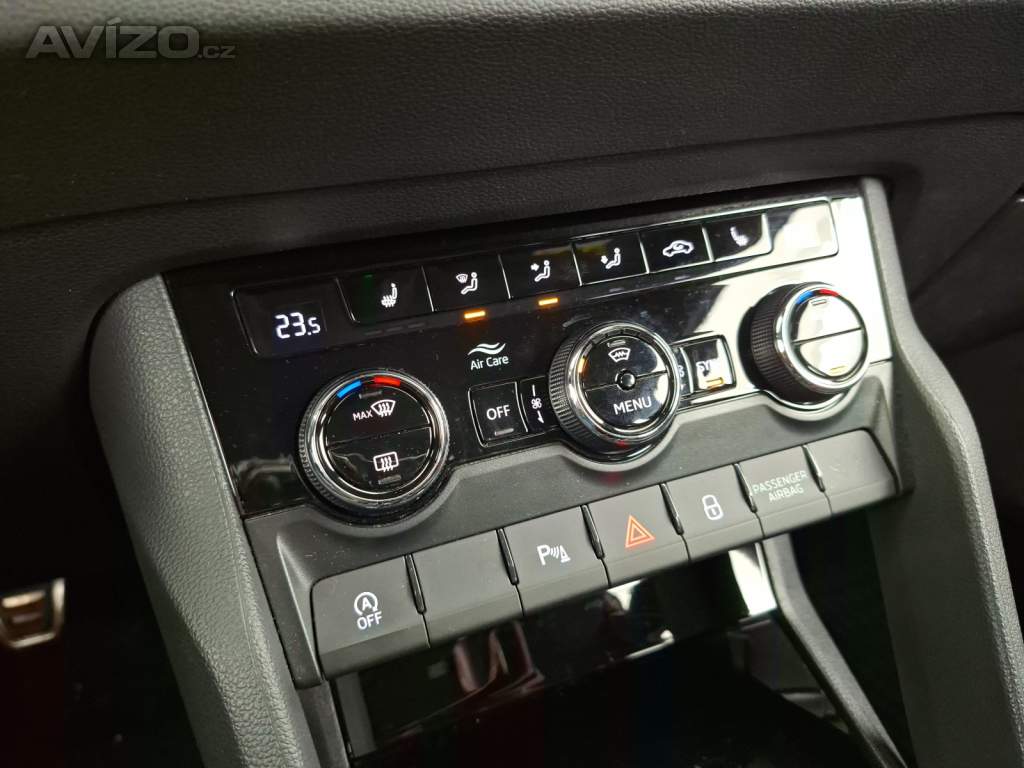Foto inzerátu Skoda Karoq 1.5 TSI