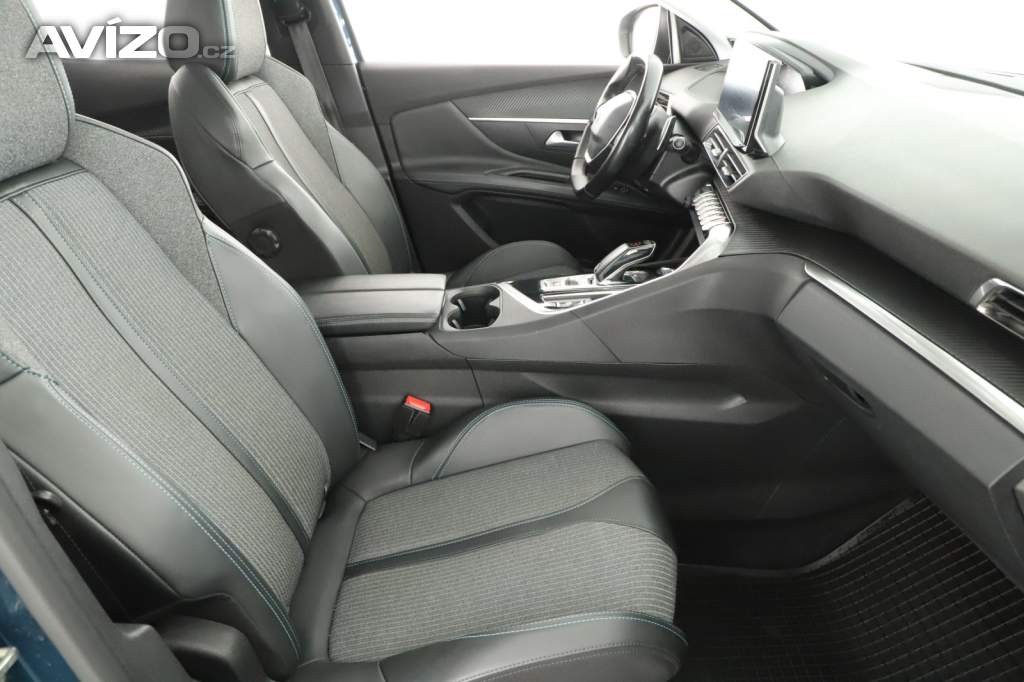 Foto inzerátu Peugeot 3008 1.5 BlueHDi