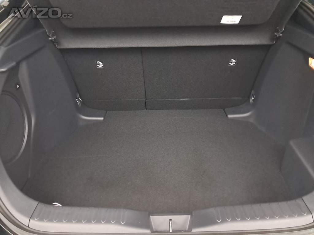 Foto inzerátu Toyota C-HR 2.0 Hybrid AWD