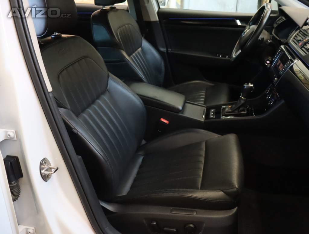 Foto inzerátu Skoda Superb 2.0 TDI