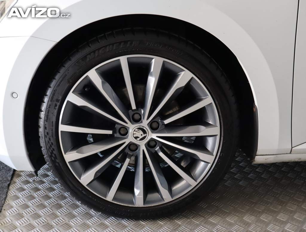 Foto inzerátu Skoda Superb 2.0 TDI