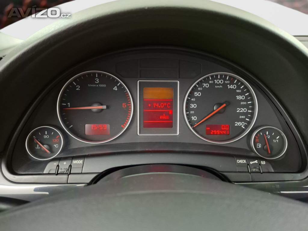 Foto inzerátu Audi A4 2.5 TDI
