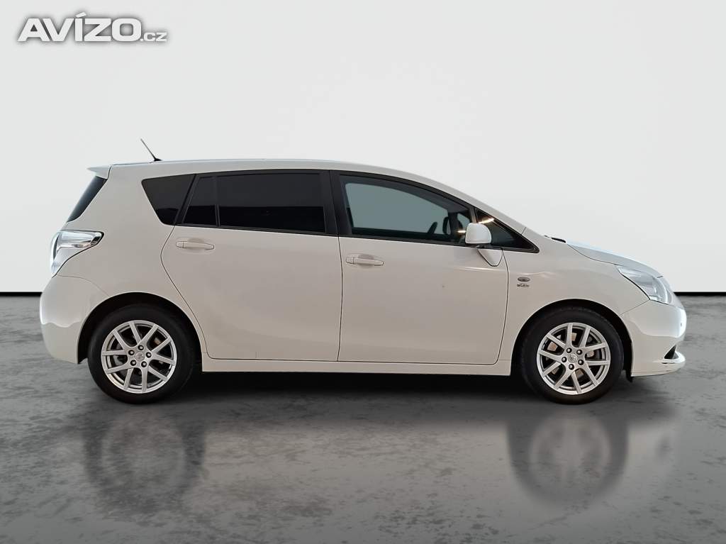 Foto inzerátu Toyota Verso 2.2 D-4D