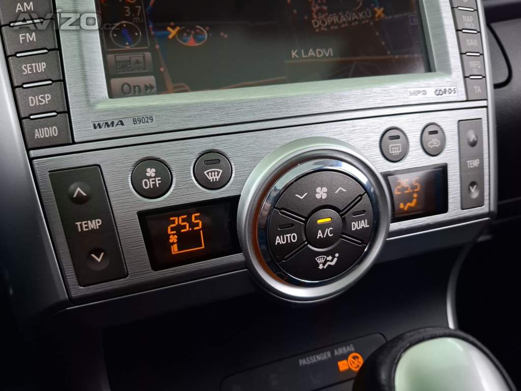 Foto inzerátu Toyota Verso 2.2 D-4D