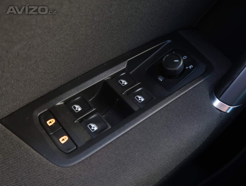 Foto inzerátu VW Touran 1.5 TSI