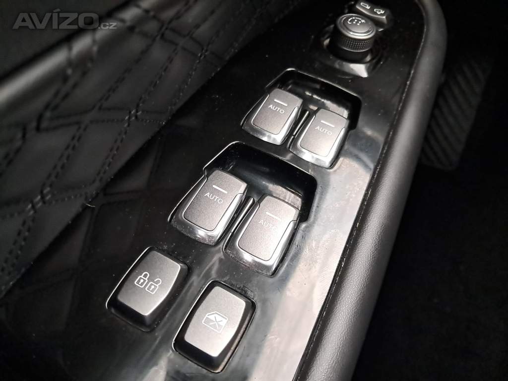 Foto inzerátu SsangYong Rexton 2.2 Diesel