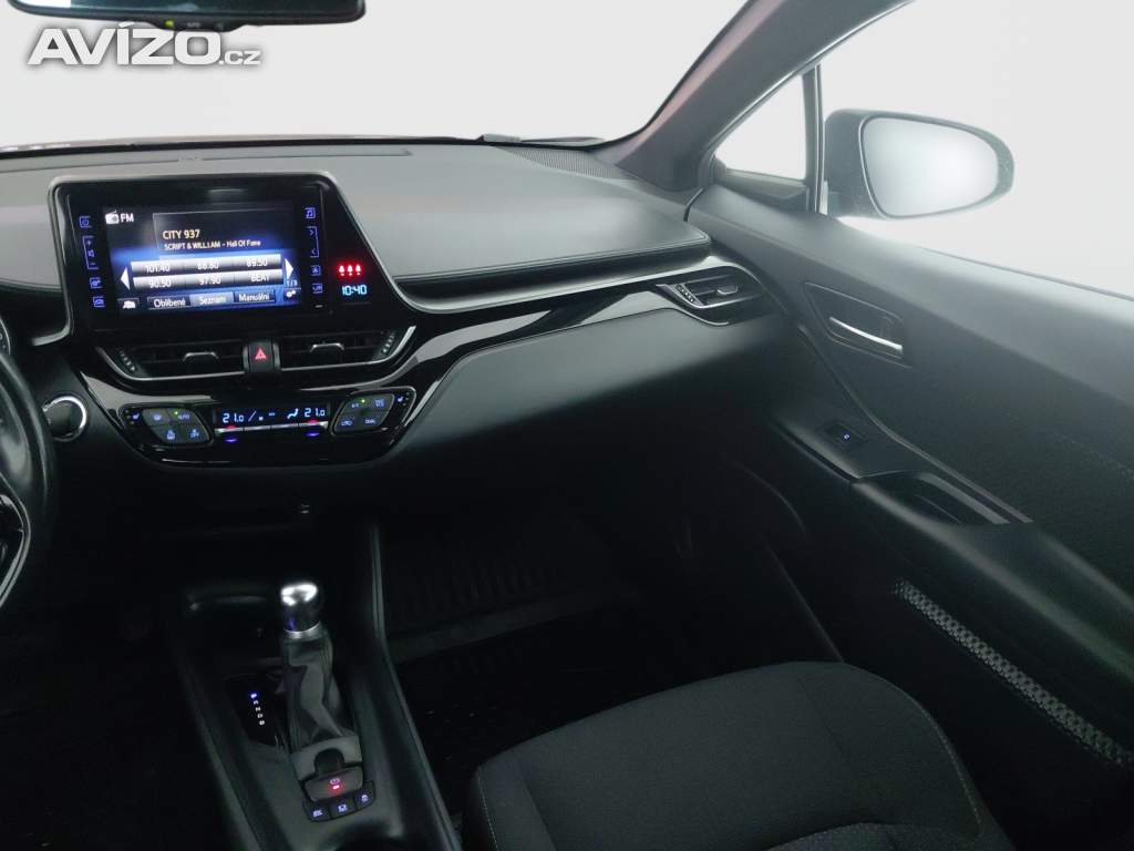 Foto inzerátu Toyota C-HR 1.8 Hybrid