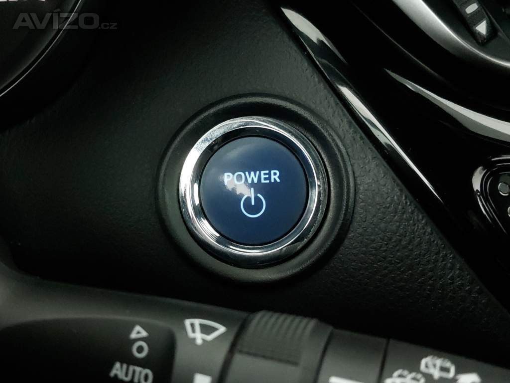 Foto inzerátu Toyota C-HR 1.8 Hybrid