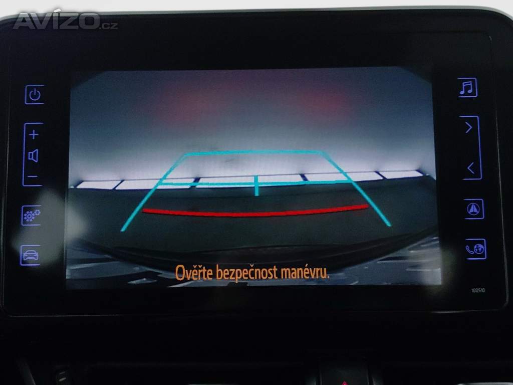 Foto inzerátu Toyota C-HR 1.8 Hybrid