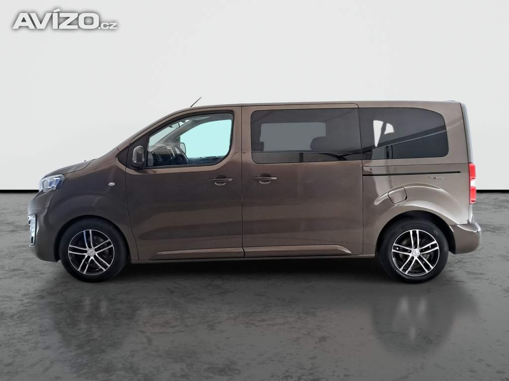 Foto inzerátu Peugeot Traveller 2.0 BlueHDi